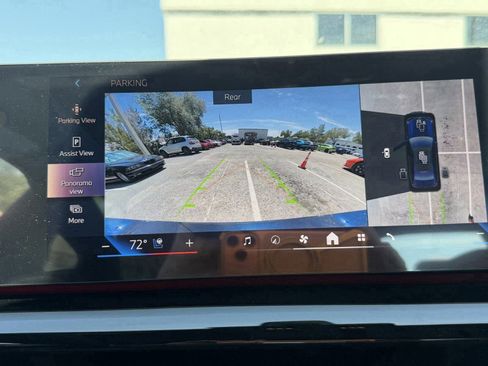 New 2026 BMW 530i xDrive w/ M Sport Package AWD/4WD image 29