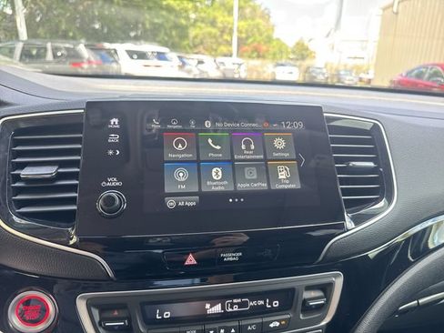 Used 2021 Honda Pilot Elite image 22