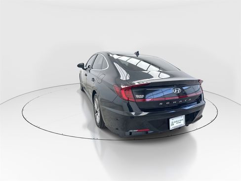 Used 2021 Hyundai Sonata SEL w/ Preferred Accessory Package image 6