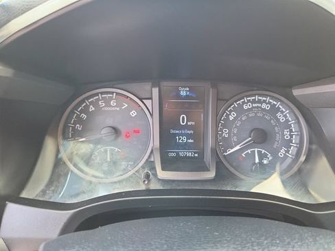 Used 2019 Toyota Tacoma TRD Sport AWD/4WD image 14