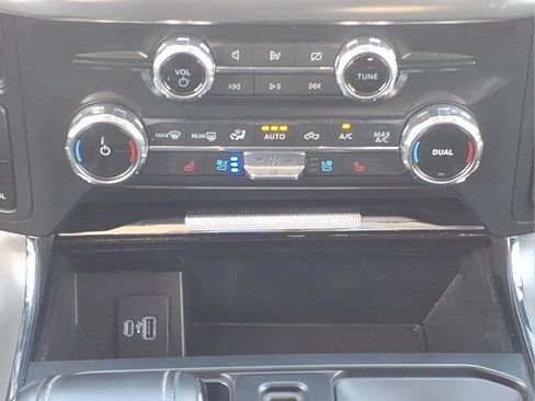 Used 2022 Ford F150 Lariat AWD/4WD image 22