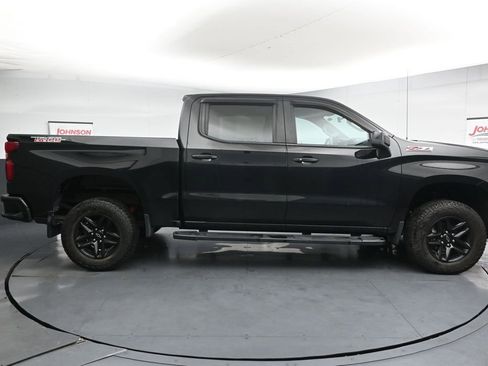 Used 2021 Chevrolet Silverado 1500 LT Trail Boss AWD/4WD image 9