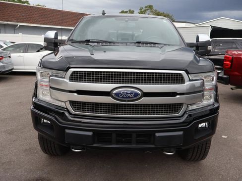 Used 2018 Ford F150 Platinum w/ Equipment Group 701A Luxury AWD/4WD image 2