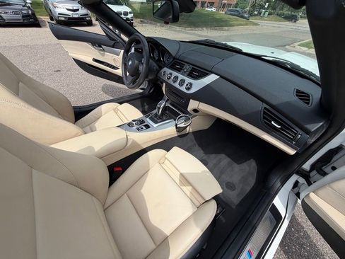 Used 2011 BMW Z4 sDrive35is RWD image 26