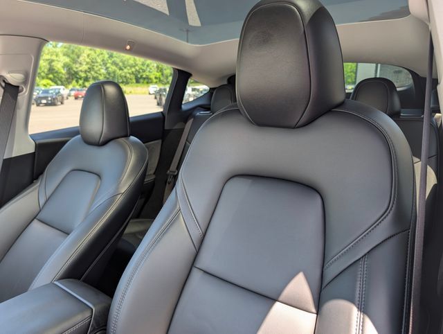 Used 2023 Tesla Model Y Long Range AWD/4WD image 13