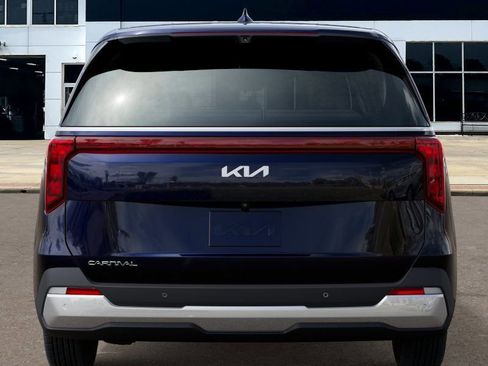 New 2026 Kia Carnival LX FWD image 16