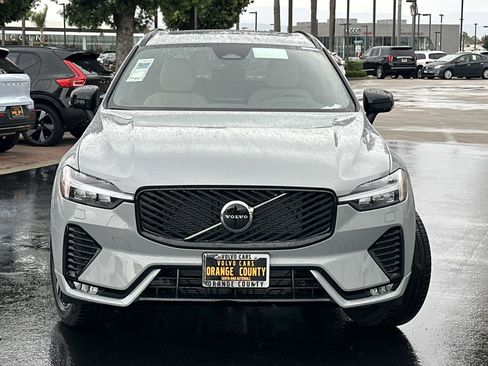 New 2026 Volvo XC60 B5 Core w/ Climate Package image 2