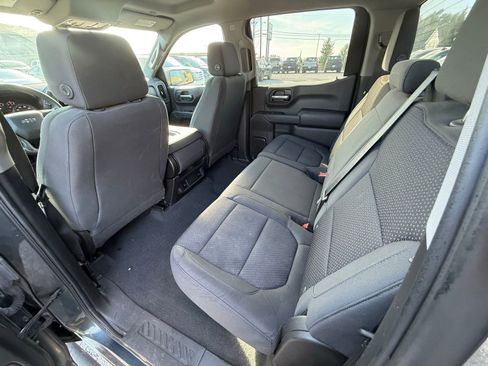 Used 2019 Chevrolet Silverado 1500 Custom Trail Boss w/ Custom Convenience Package AWD/4WD image 21