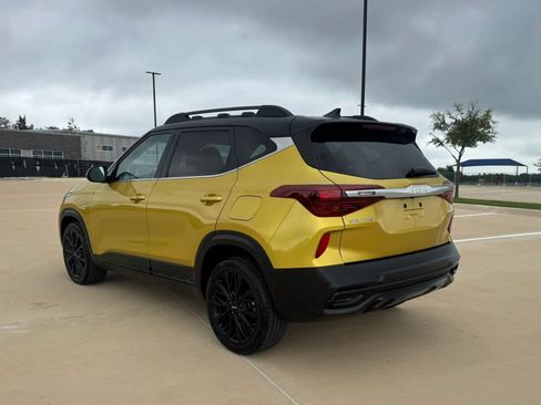 Used 2023 Kia Seltos Nightfall Edition AWD/4WD image 6