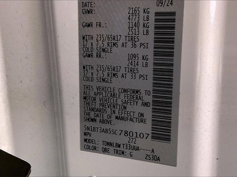 Certified 2025 Nissan Rogue S image 28