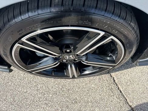 Used 2023 Honda Accord Sport image 17
