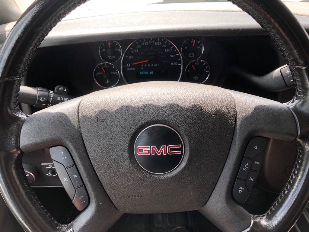 Used 2023 GMC Savana 2500 Extended w/ Driver Convenience Package RWD image 31
