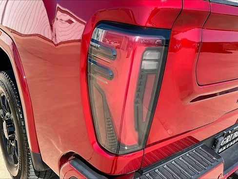 Used 2024 GMC Sierra 3500 AT4 w/ AT4 Premium Plus Package AWD/4WD image 38