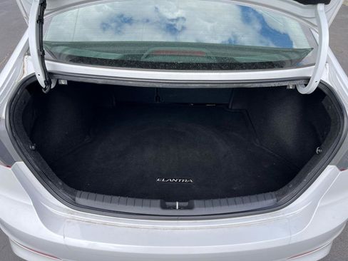 Used 2018 Hyundai Elantra SEL image 13