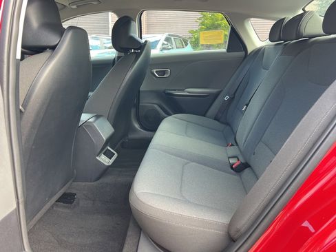 New 2025 Kia K4 LXS image 12