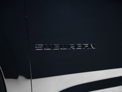 Used 2024 Chevrolet Suburban RST w/ Luxury Package image 23