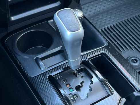 Used 2019 Toyota 4Runner TRD Off-Road Premium image 24