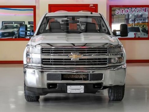 Used 2015 Chevrolet Silverado 2500 W/T image 9