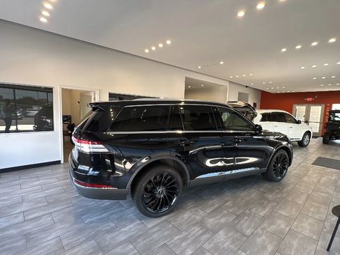 Used 2020 Lincoln Aviator Reserve w/ Equipment Group 202A AWD/4WD image 50