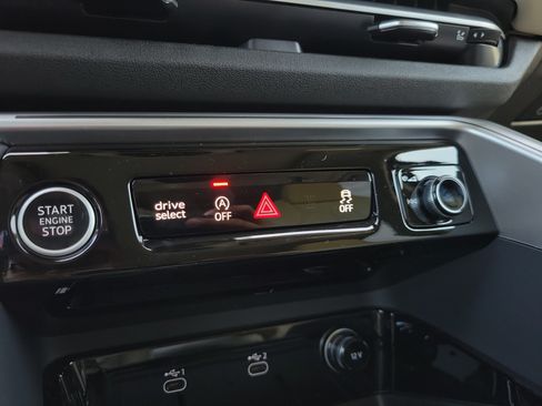 New 2026 Audi Q5 Premium AWD/4WD image 24