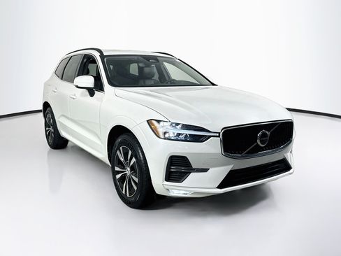Used 2023 Volvo XC60 B5 Core w/ Protection Package AWD/4WD image 3