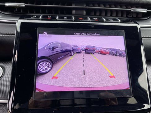 Certified 2025 Jeep Grand Cherokee L Laredo image 12