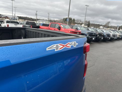 Used 2023 Chevrolet Silverado 1500 Custom w/ LPO, Dark Essentials Package image 6