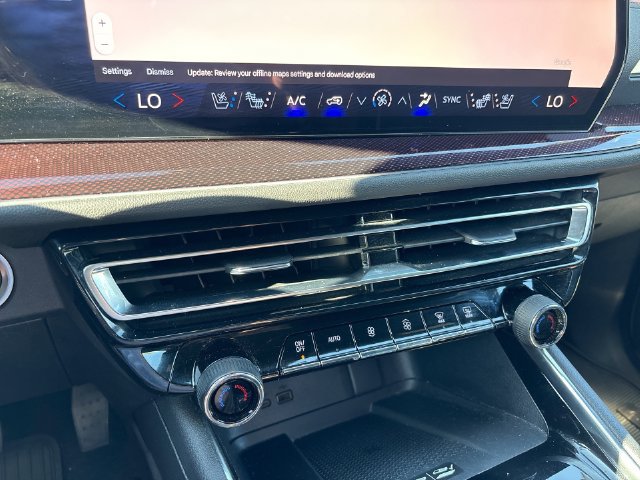 Used 2024 Chevrolet Traverse RS AWD/4WD image 19