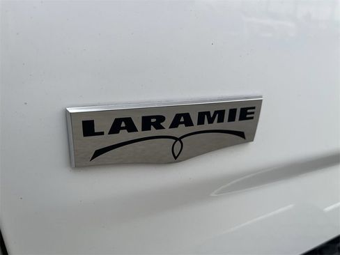 Used 2017 RAM 1500 Laramie w/ Convenience Group image 33