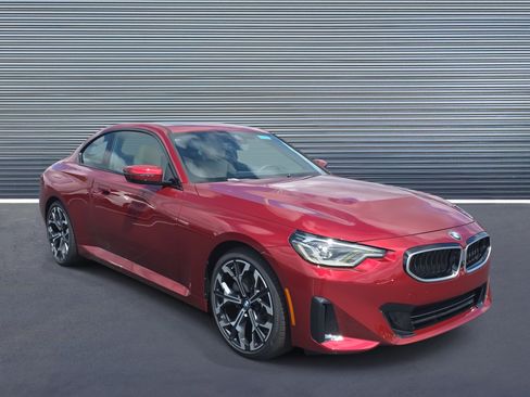 New 2025 BMW 230i Coupe w/ Premium Package image 2