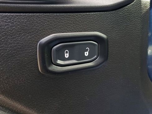 Certified 2025 Jeep Wrangler Sport image 20