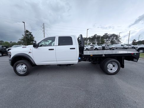 New 2026 RAM 5500 Tradesman w/ Chrome Appearance Group AWD/4WD image 5