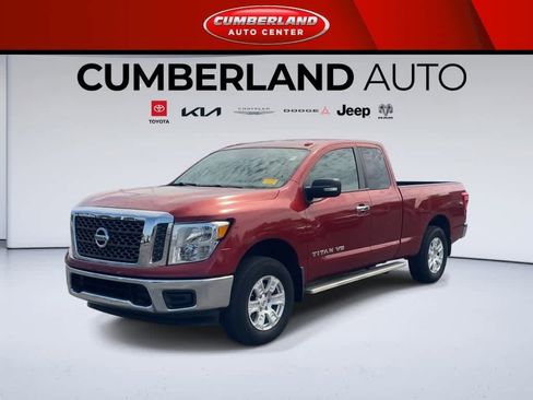Used 2018 Nissan Titan SV AWD/4WD image 4