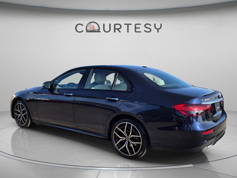 Used 2023 Mercedes-Benz E 350 Sedan image 3