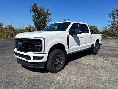 New 2026 Ford F250 Platinum w/ FX4 Off-Road Package