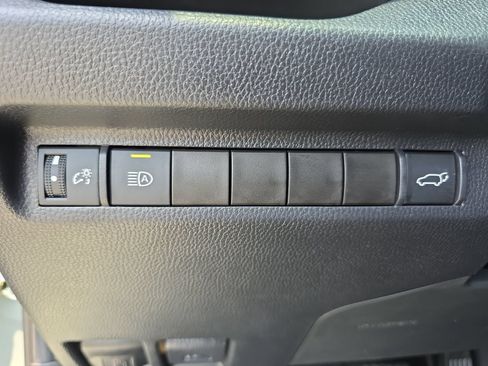 Used 2023 Toyota RAV4 XLE Premium FWD image 26