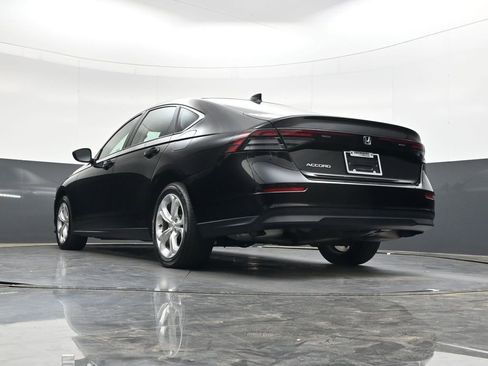 Used 2023 Honda Accord LX image 31