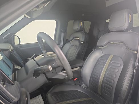 Used 2023 Rivian R1T Adventure image 20