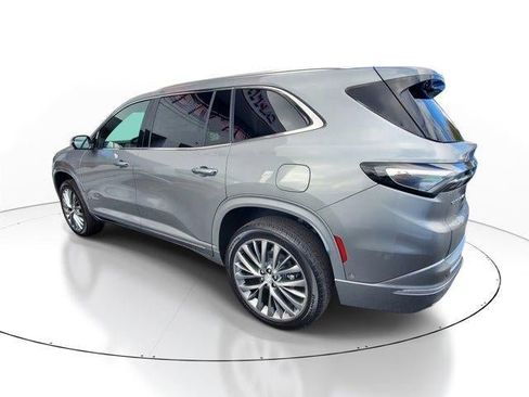 New 2026 Buick Enclave Avenir image 4