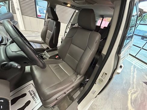 Used 2016 Honda Odyssey Touring image 10