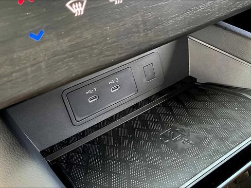 Used 2025 Nissan Murano SV image 14