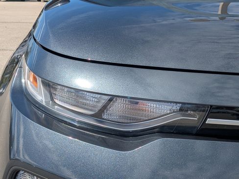 Used 2021 Kia Soul LX image 10