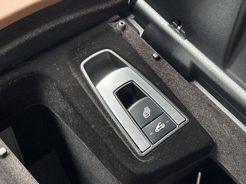 Used 2017 Mercedes-Benz S 63 AMG 4MATIC Cabriolet image 44