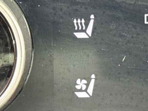 Used 2025 Hyundai Tucson Limited image 31