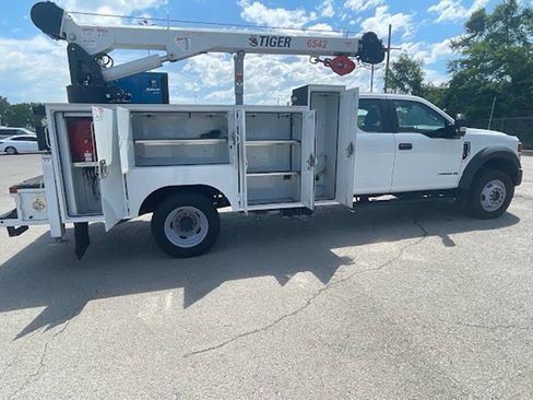 Used 2022 Ford F550 4x4 SuperCab Super Duty image 14