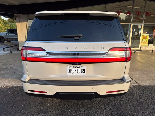 Used 2020 Lincoln Navigator Reserve w/ Luxury Package AWD/4WD image 14