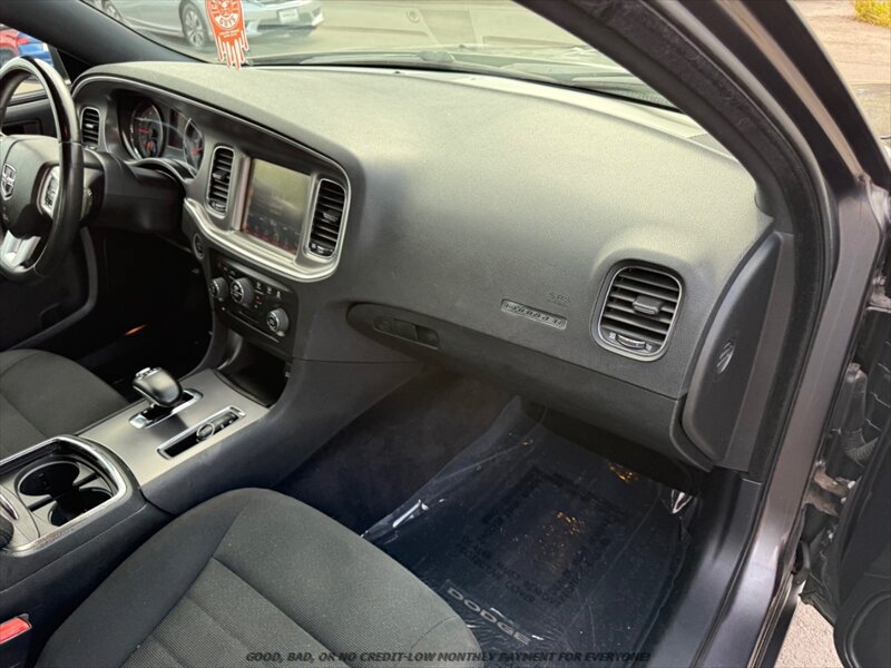 Used 2013 Dodge Charger SXT RWD image 19