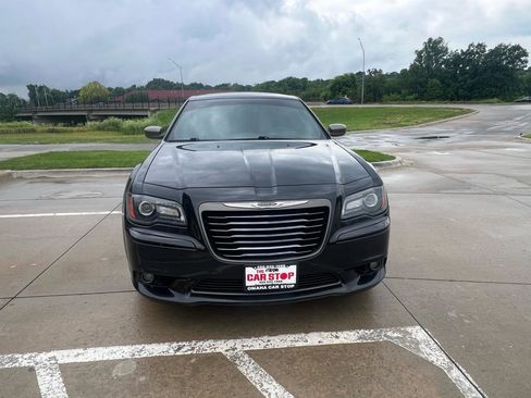 Used 2014 Chrysler 300 C AWD/4WD image 3
