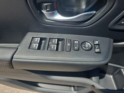 Used 2024 Honda Pilot TrailSport image 29