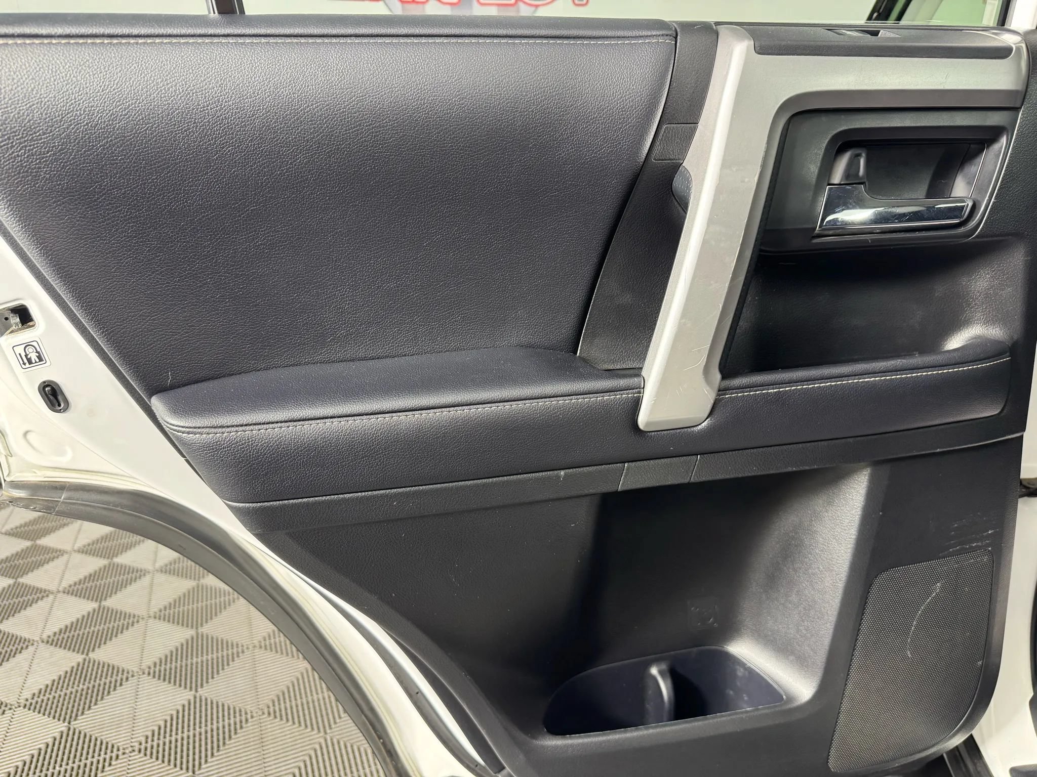 Used 2019 Toyota 4Runner SR5 Premium AWD/4WD image 42